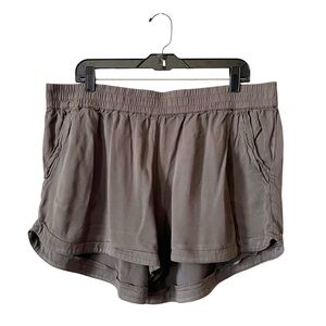 Maurices Shorts Women's Plus Size 20W Olive Rayon Pockets Pull On Elastic Waist